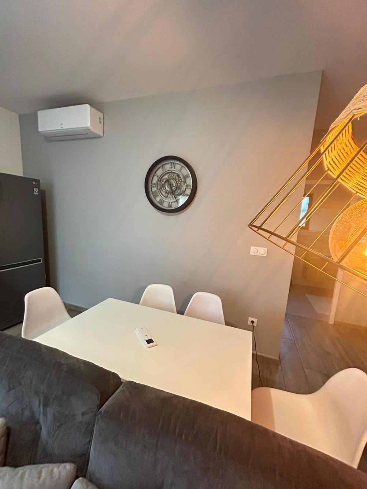 Bella Vista, Parking Gratuit, 5 Min Auxerre Daire Monéteau Dış mekan fotoğraf